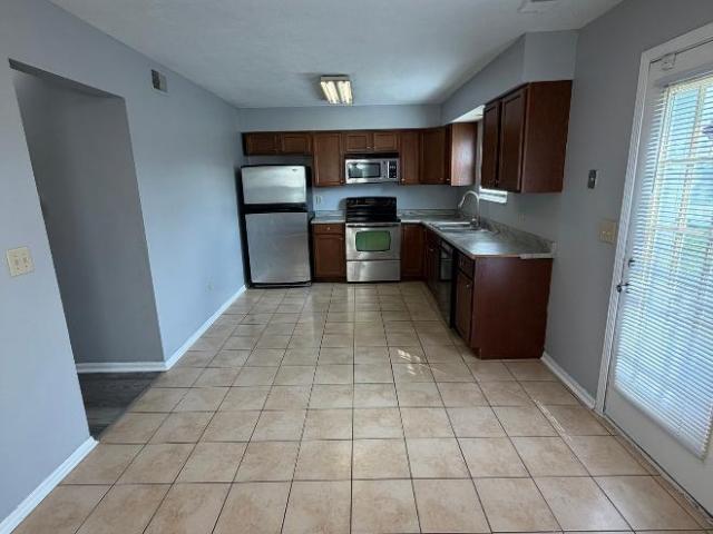 Townhouse for rent in Camby, Indiana