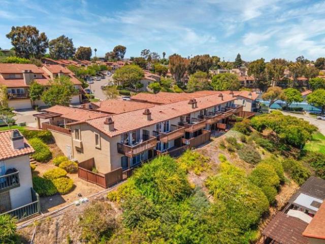 Townhouse for rent in San Diego