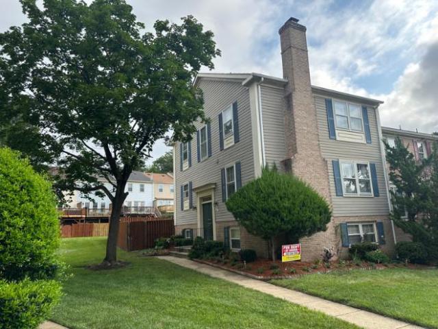 Townhouse for rent in Alexandria