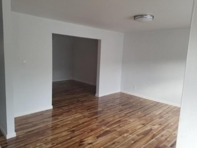 Townhouse for rent in Avenel, New Jersey