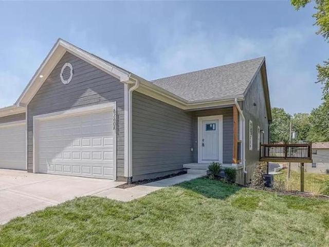 Townhouse for rent in De Soto