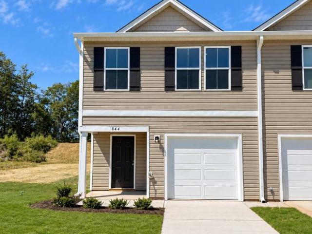 Townhouse for rent in Davidson, North Carolina