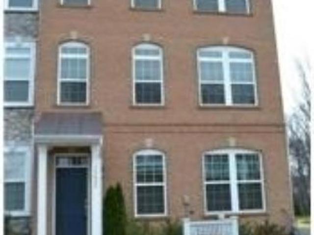 Townhouse for rent in Fairfax
