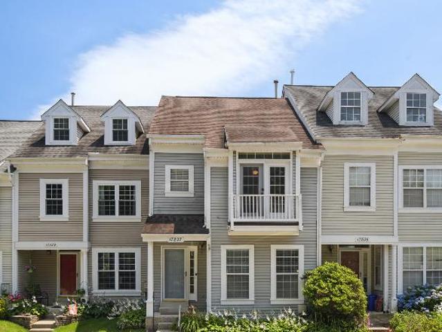 Townhouse for rent in Olney