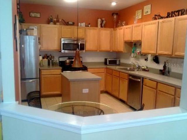 Townhouse for rent in Glendale Heights, Illinois