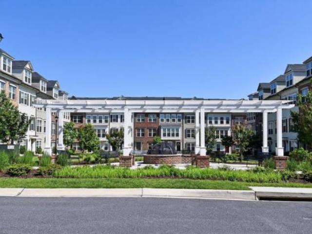 Townhouse for rent in Clarksburg