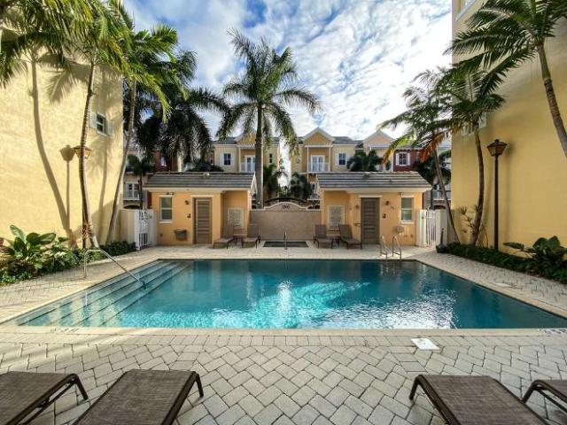 Townhouse for rent in Florida