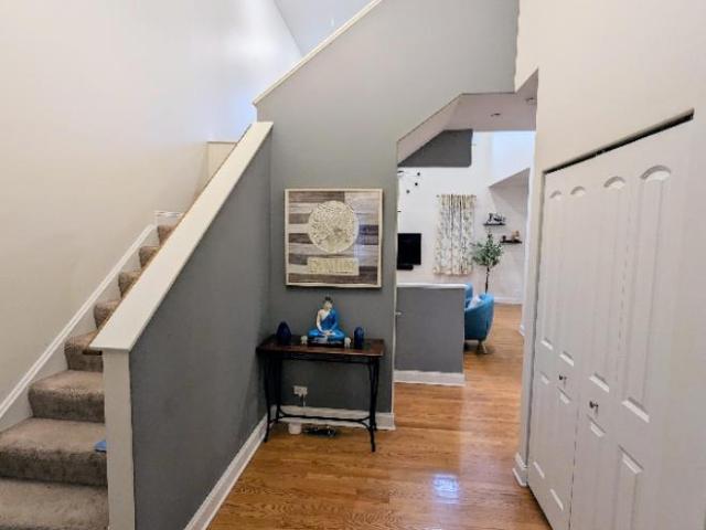 Townhouse for rent in Itasca, Illinois