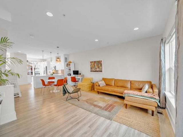 Townhouse for rent in Potomac, Maryland