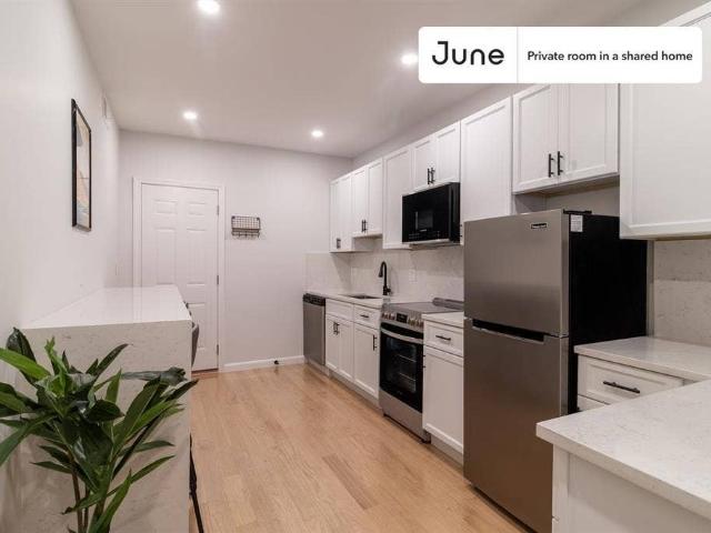 Room for rent in Dorchester, Boston