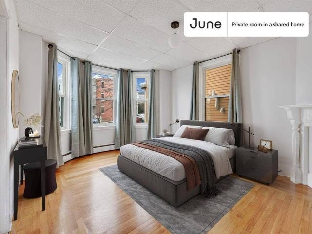 Room for rent in Dorchester, Boston
