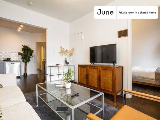Room for rent in Arverne, New York