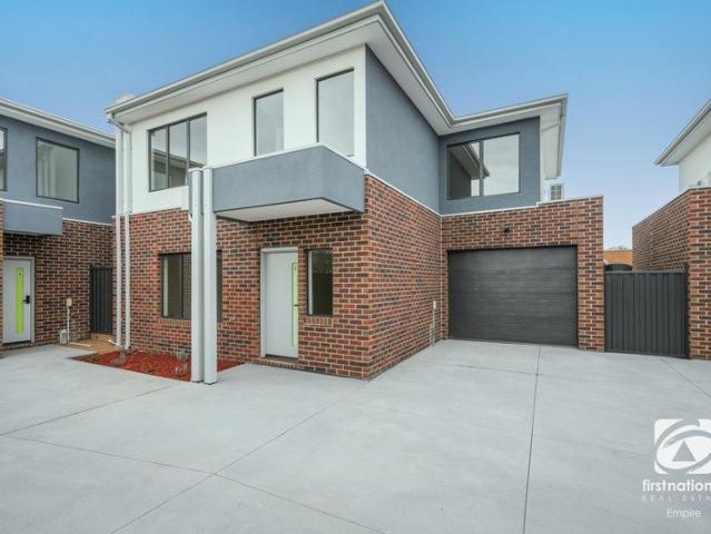 Townhouse for sale in Camerons Creek, Victoria