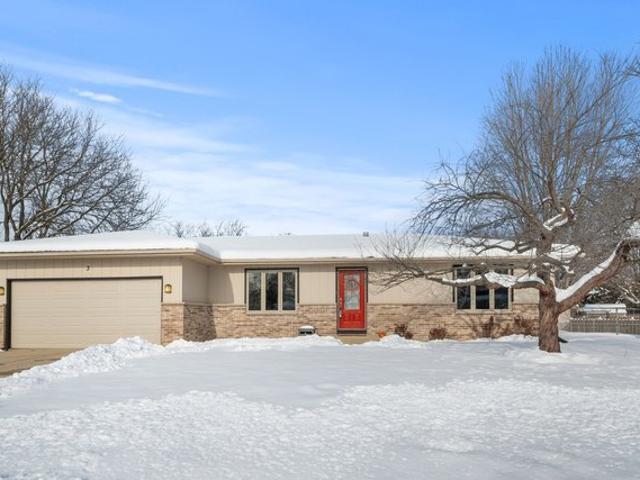 House for sale in South Elgin, Illinois