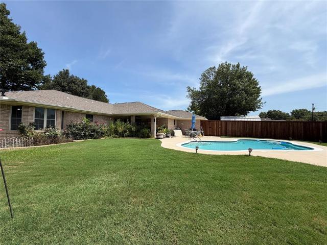 House for sale in Brownwood, Texas