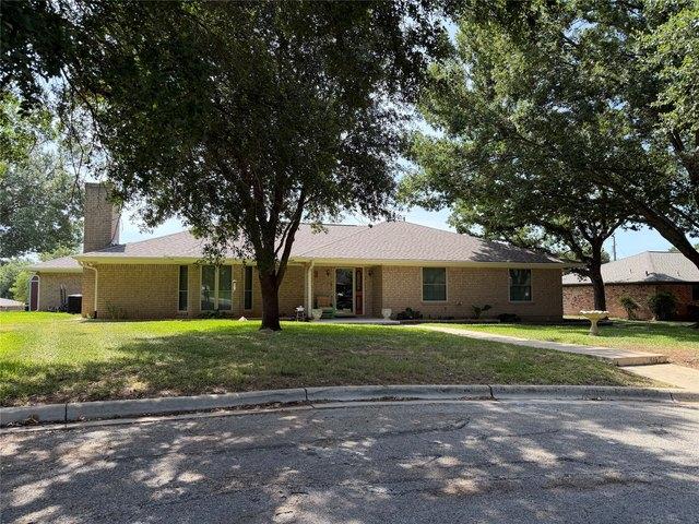 House for sale in Brownwood, Texas