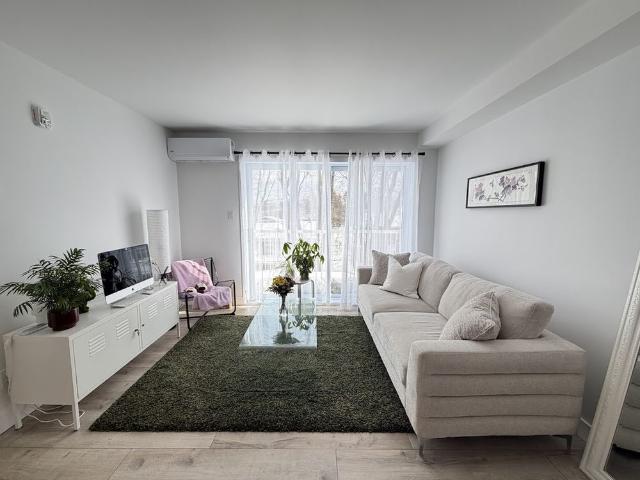 Apartment for rent in Pointe-de-Sainte-Foy, Québec