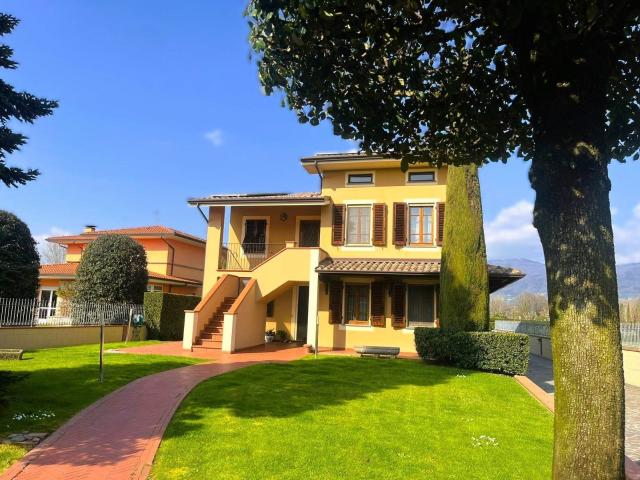 Casa in vendita a Capannori, Toscana