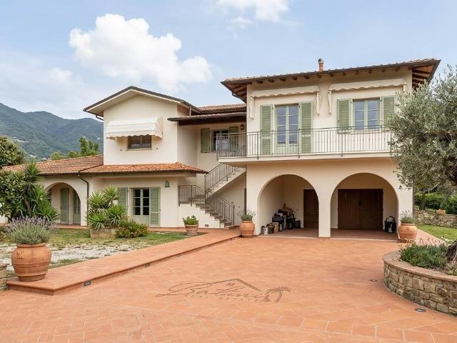 Casa in vendita a Tonfano, Toscana