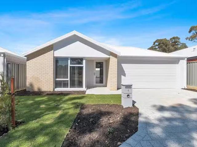 House for rent in Kwinana Town Centre, Western Australia