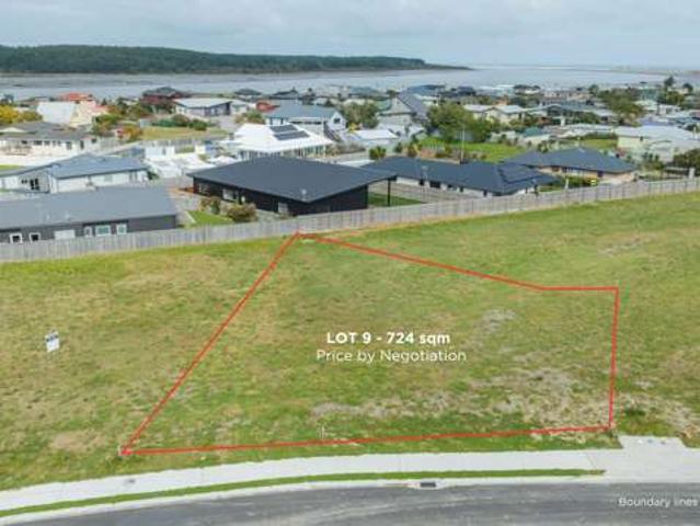 Land for sale in Foxton Beach