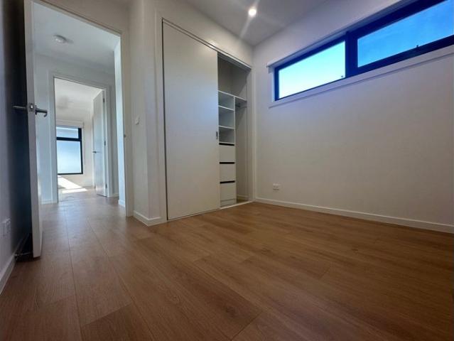 Townhouse for rent in Reservoir, Melbourne