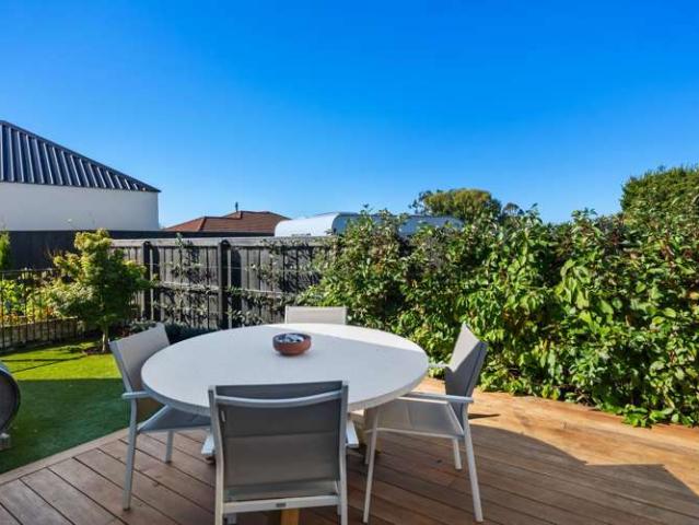 House for sale in Chaslands, Canterbury