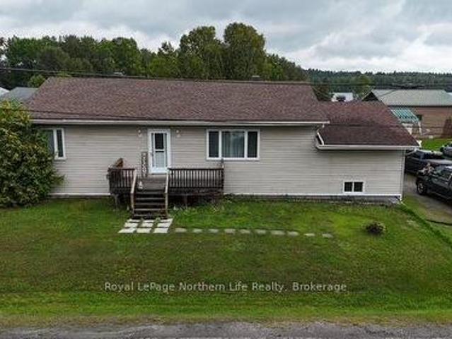House for sale in Temagami, Ontario