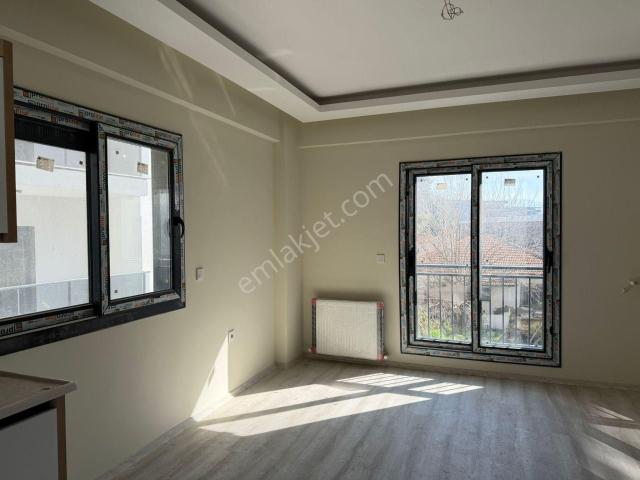 Menemen, İzmir içerisinde satılık mülk