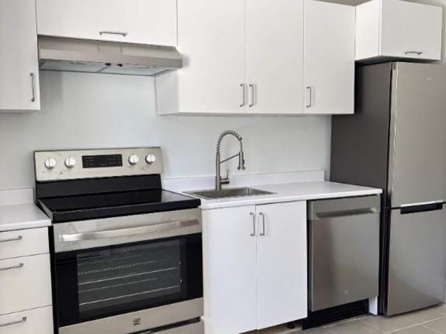 Apartment for rent in Sainte-anne-de-bellevue, Quebec