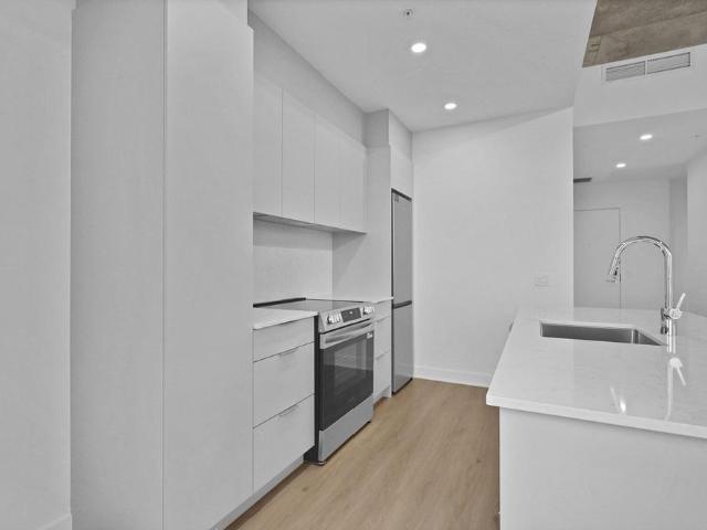 Apartment for rent in Le Triangle, Montréal