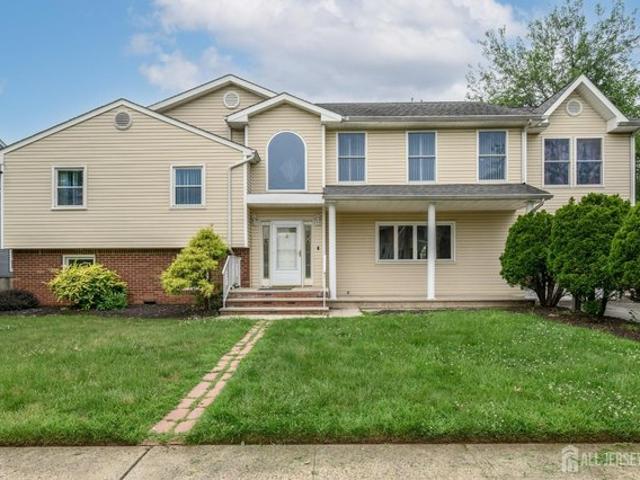 House for sale in Edison, New Jersey