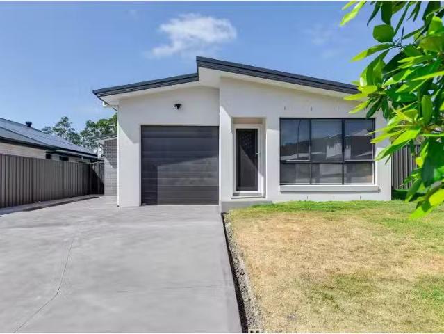 House for rent in Wadalba, New South Wales