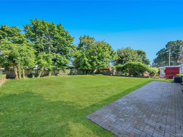 House for sale in Bohemia, New York