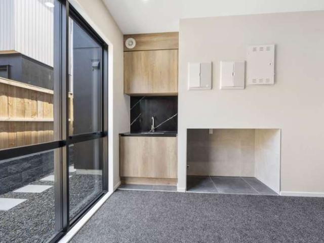 House for sale in Bucklands Beach, Howick
