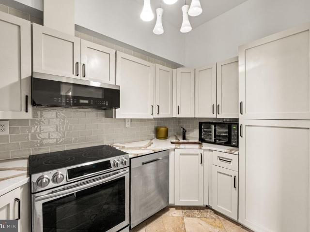 Condo for sale in Philadelphia, Pennsylvania