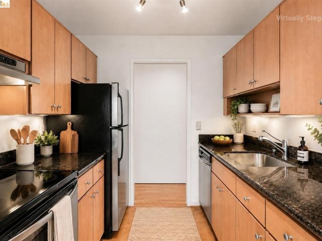 Condo for sale in Emeryville, California