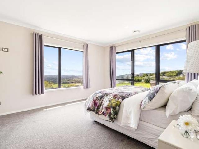 House for sale in Bombay