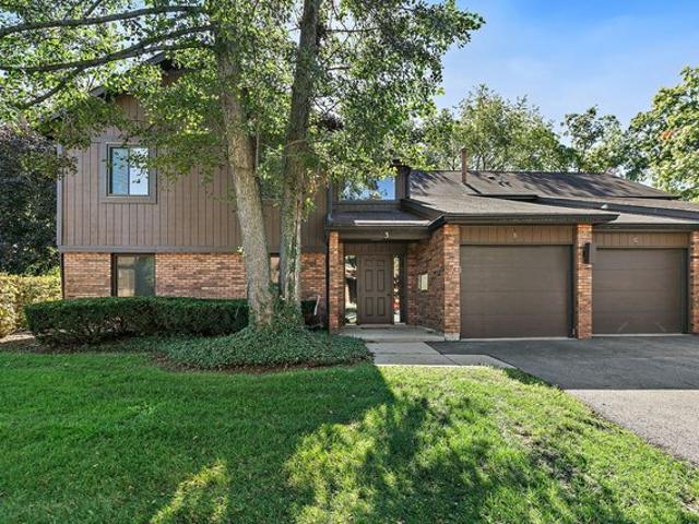 Condo for sale in Elgin, Kane County