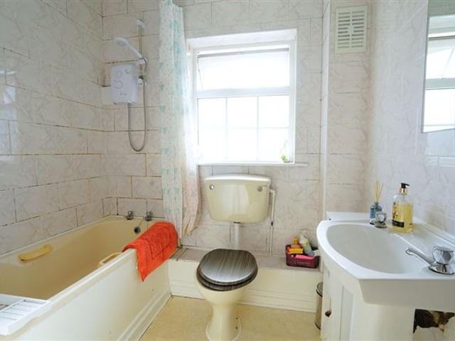 Detached House for sale in Butlerstown, South Tipperary
