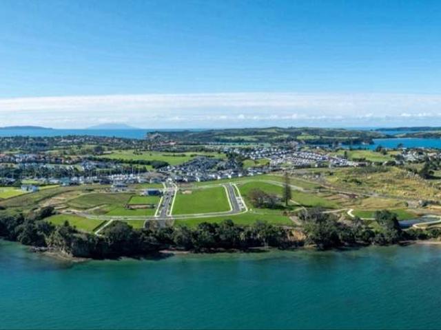 Land for sale in Whangaparaoa, Oroua County