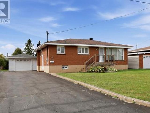 House for sale in Sault Ste. Marie, Northeastern Ontario