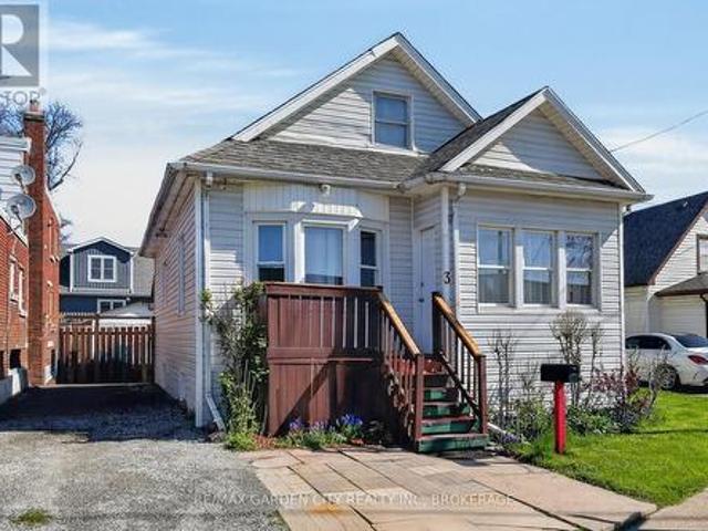 House for sale in Niagara, Ontario