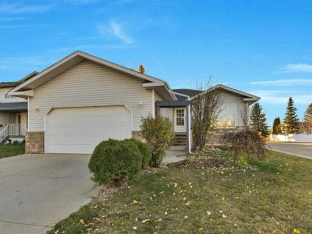 House for sale in Deer Park, City of Red Deer
