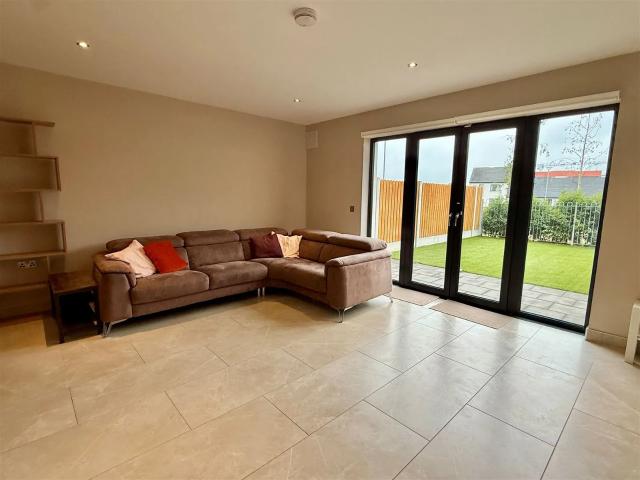 House to rent in Cabinteely-Loughlinstown DED 1986, County Dublin