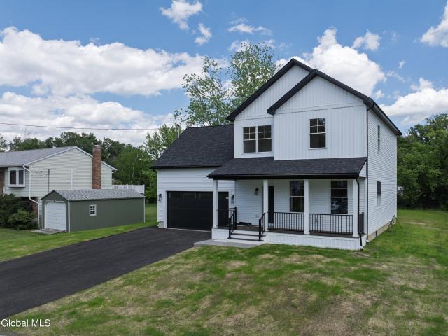 House for sale in Saratoga, New York