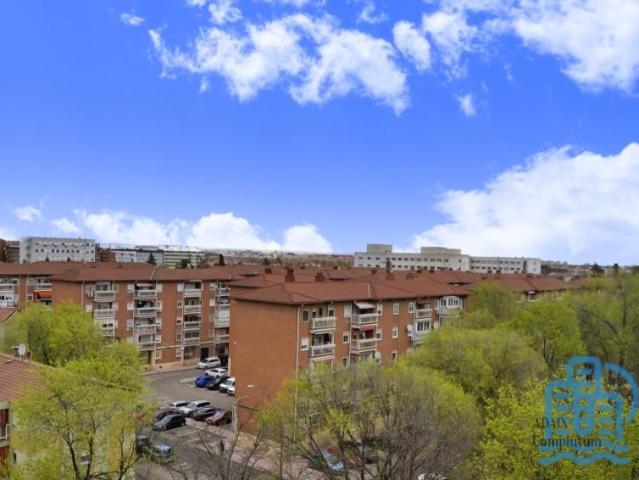 Apartamento en venta en Distrito III, Alcalá De Henares