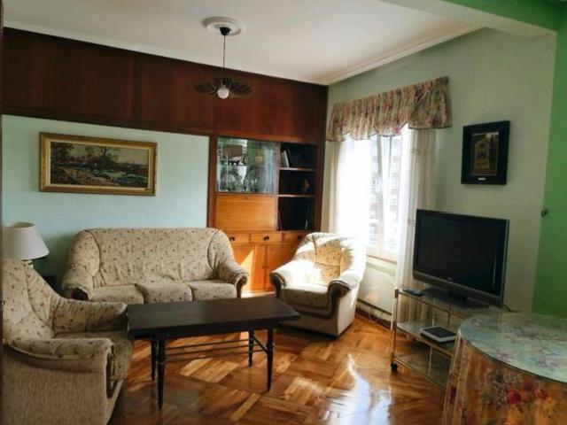 Apartamento en alquiler en Avilés, Versalles