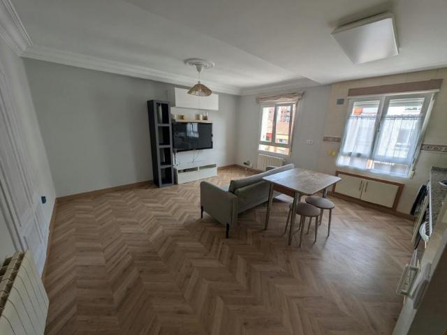 Apartamento en alquiler en Centro, Burgos