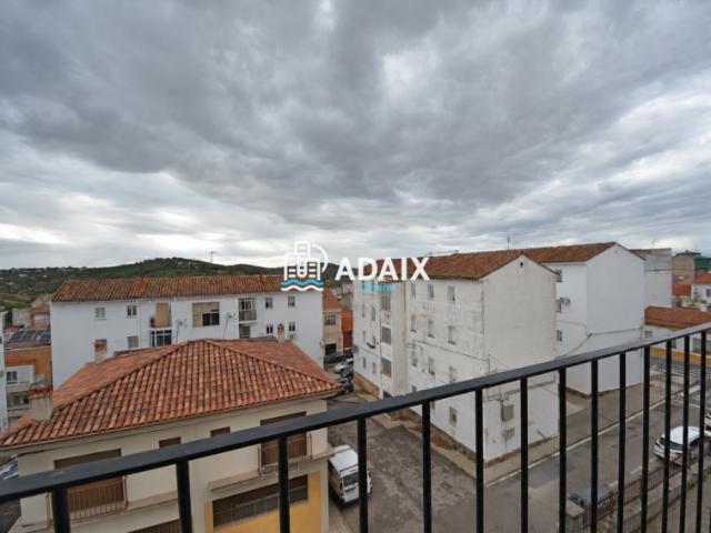 Apartamento en venta en Casas Baratas, Cáceres